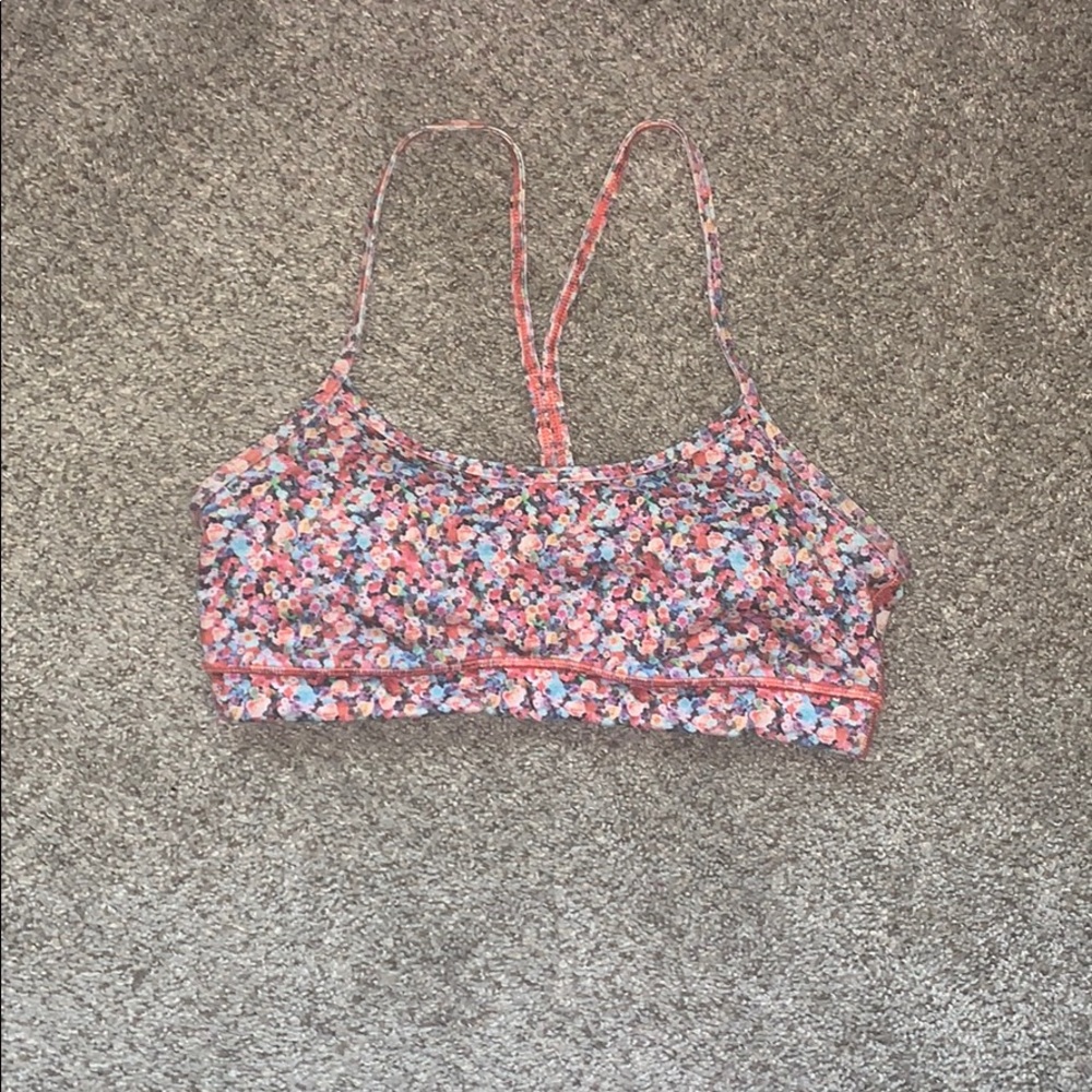 Lululemon sports bra